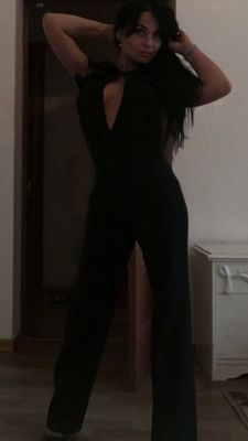 Проститутка рабыня Вика, 27 лет, заказать в один клик