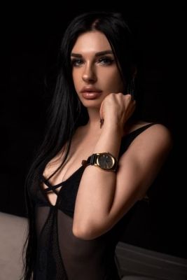 Жамила — массаж с интимом от 4000 руб. в час