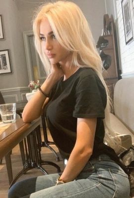 Инесса, 26 лет — проститутка в Москве