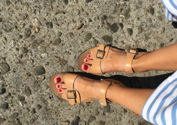 Лаура — рабыня в Москве