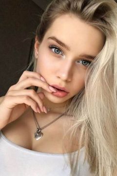 Диана, ню-фото взрослой шлюхи